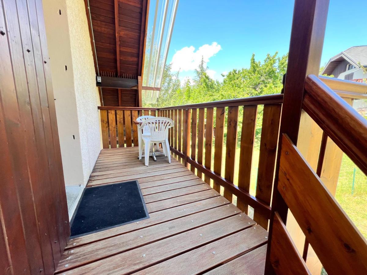 6 Couchages A Proximite Du Plan D'eau Appartement Saint-Sauveur (Hautes-Alpes)